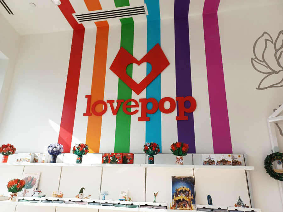 Love Pop Store