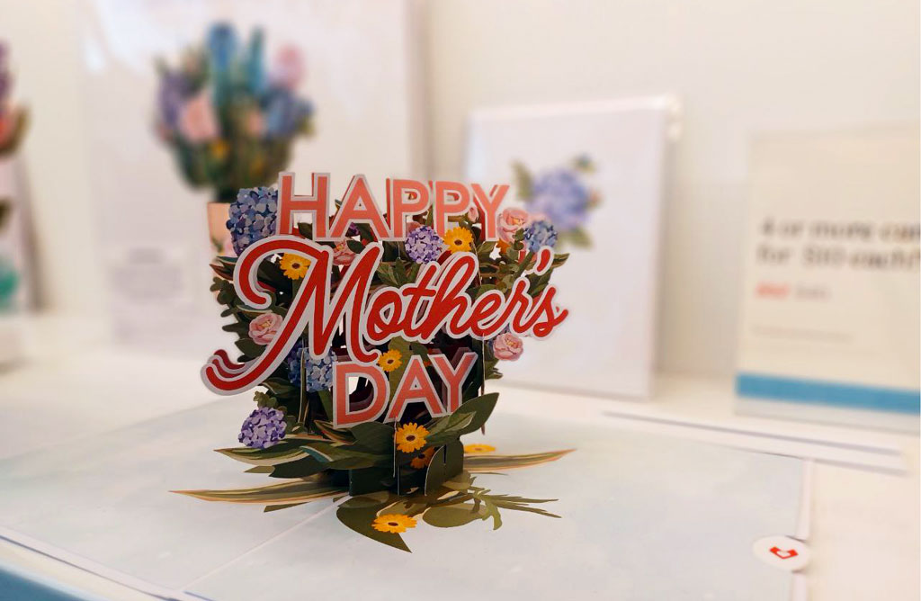 Mother's Day Hydrangeas Pop-Up Card